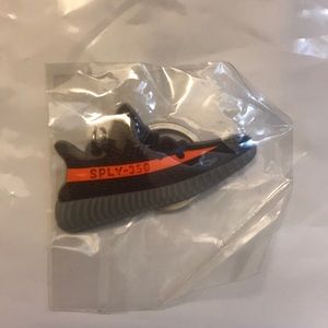 Beluga keychain